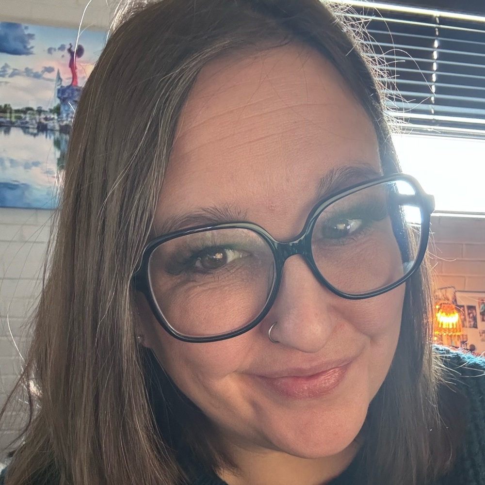 Meet your Posher, Mandy